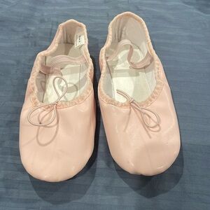 Ballet shoes